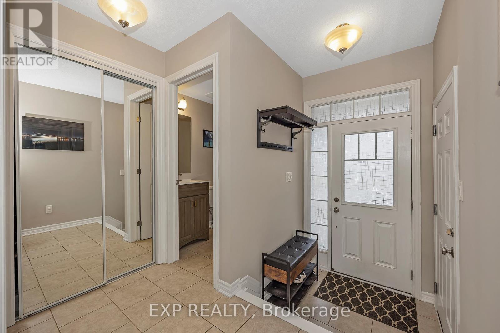 104 Conifer Creek Circle, Ottawa, Ontario  K2M 0L7 - Photo 3 - X13424716