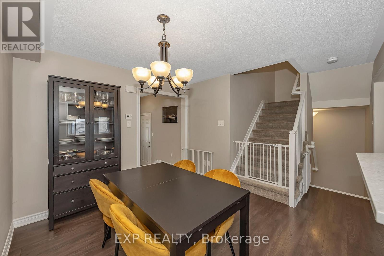 104 Conifer Creek Circle, Ottawa, Ontario  K2M 0L7 - Photo 6 - X13424716