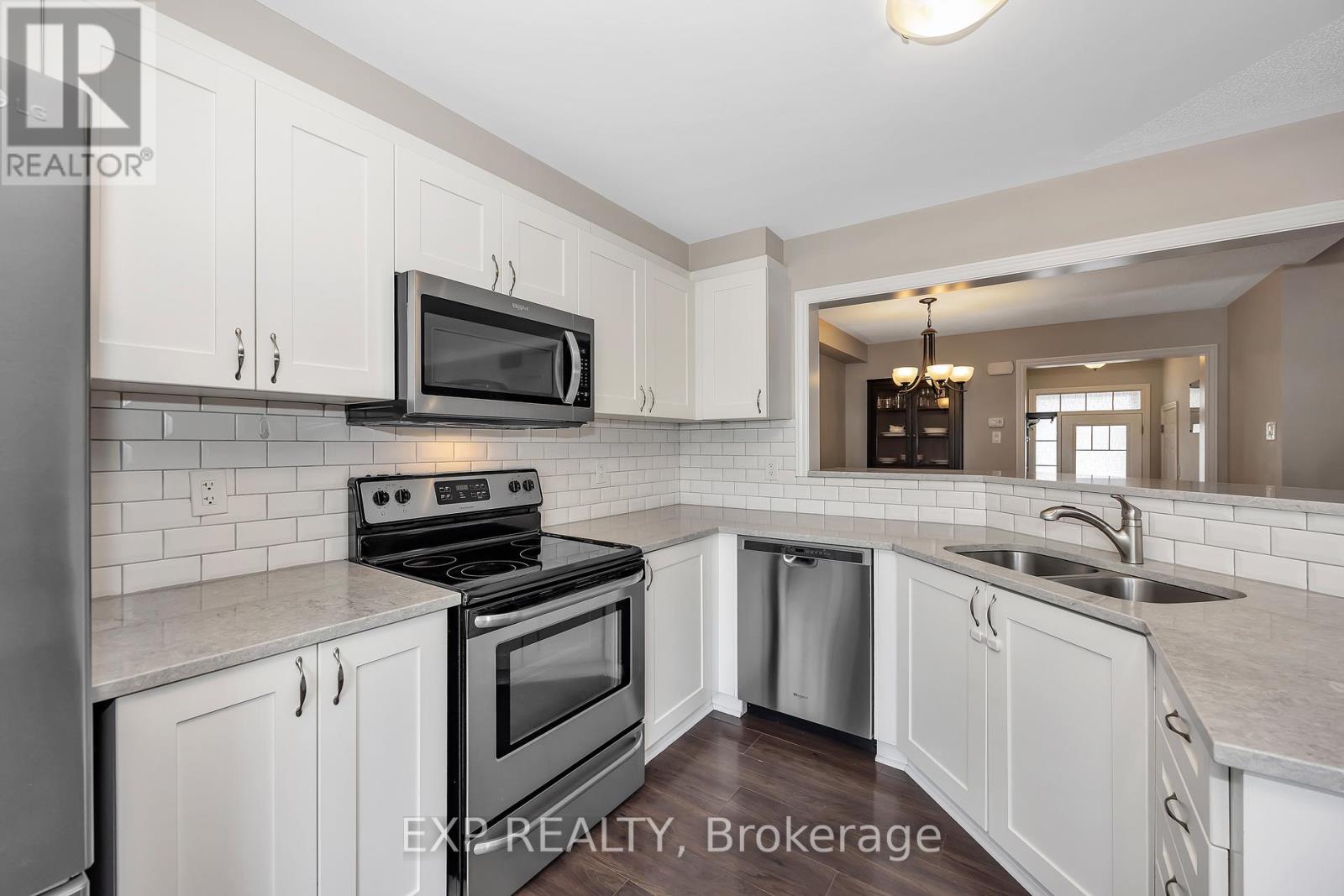 104 Conifer Creek Circle, Ottawa, Ontario  K2M 0L7 - Photo 8 - X13424716