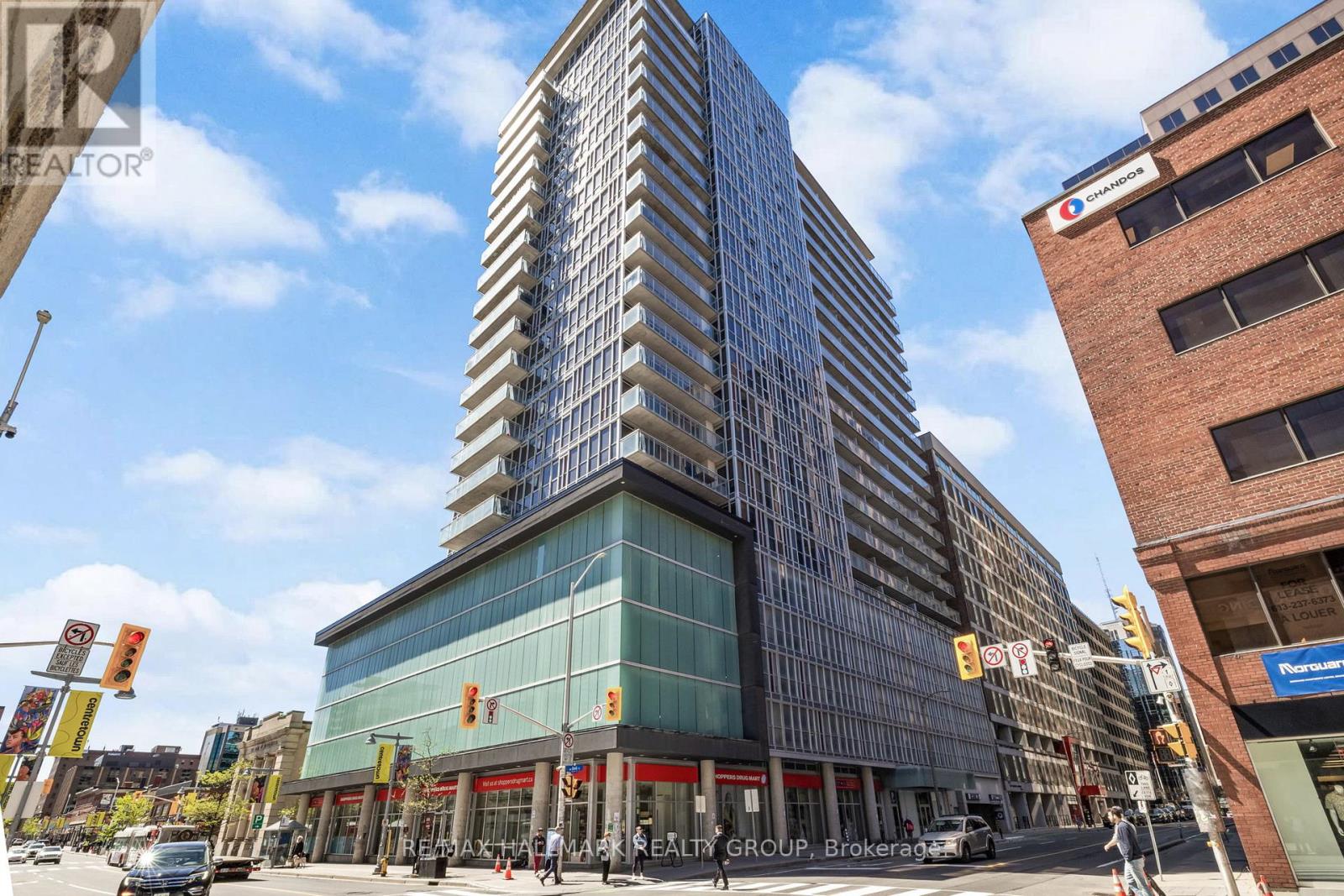 1804 - 324 Laurier Avenue W, Ottawa, Ontario  K1N 6P6 - Photo 1 - X13424794