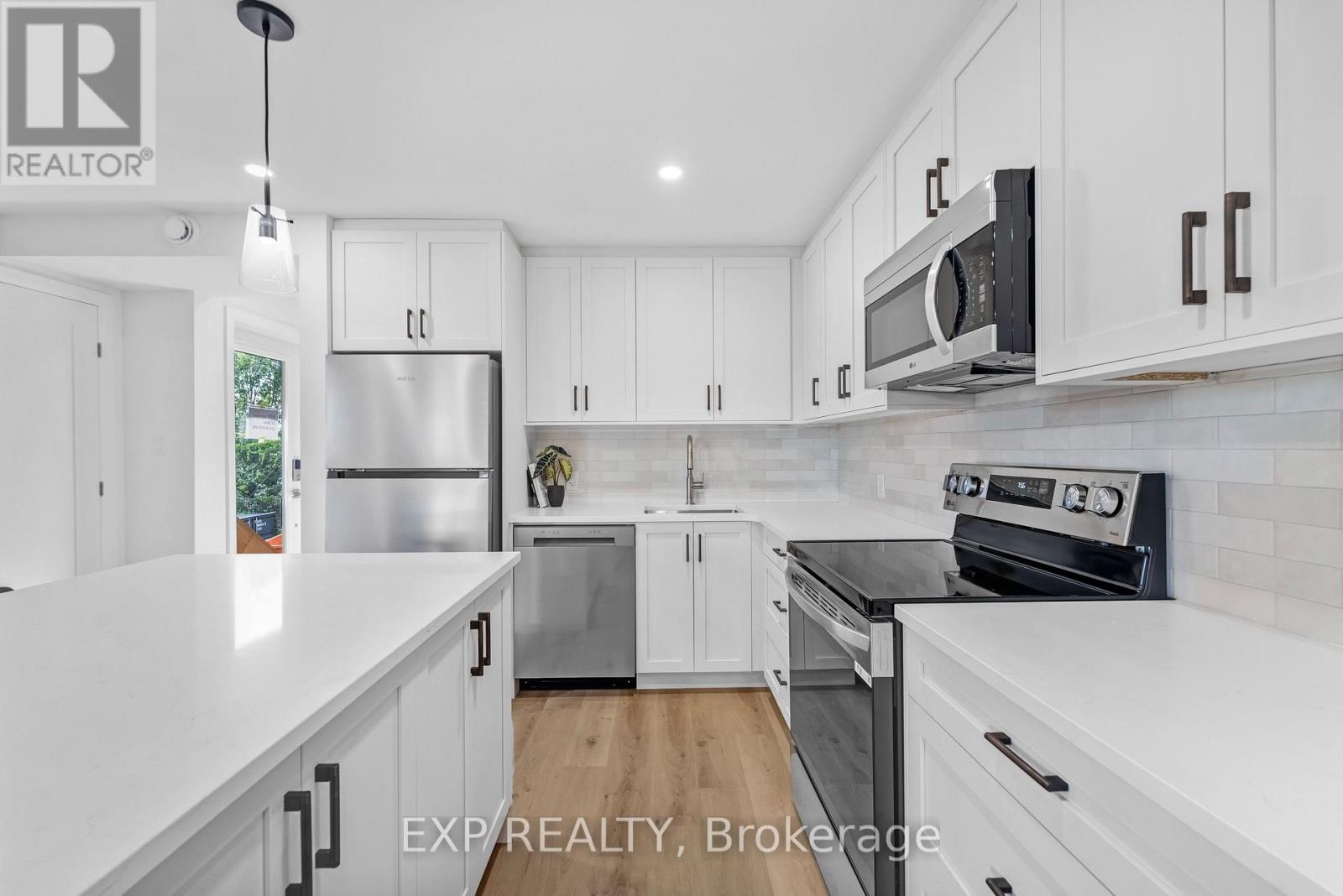 2 - 885 Somerset Street W, Ottawa, Ontario  K1R 6R6 - Photo 18 - X13424910