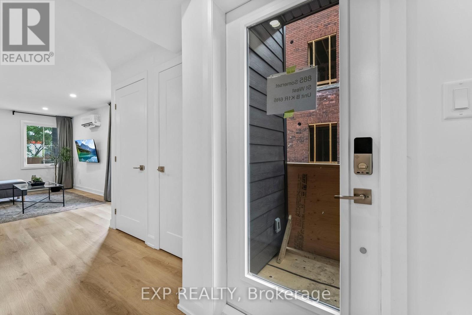 2 - 885 Somerset Street W, Ottawa, Ontario  K1R 6R6 - Photo 3 - X13424910
