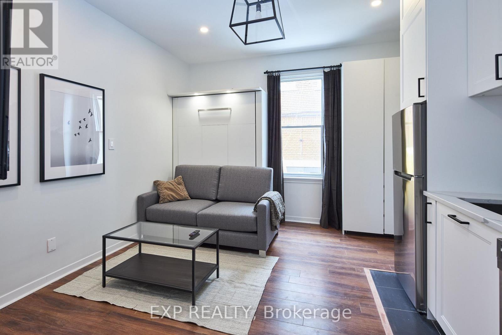 331 Catherine Street, Ottawa, Ontario  K1R 5T4 - Photo 3 - X13424920