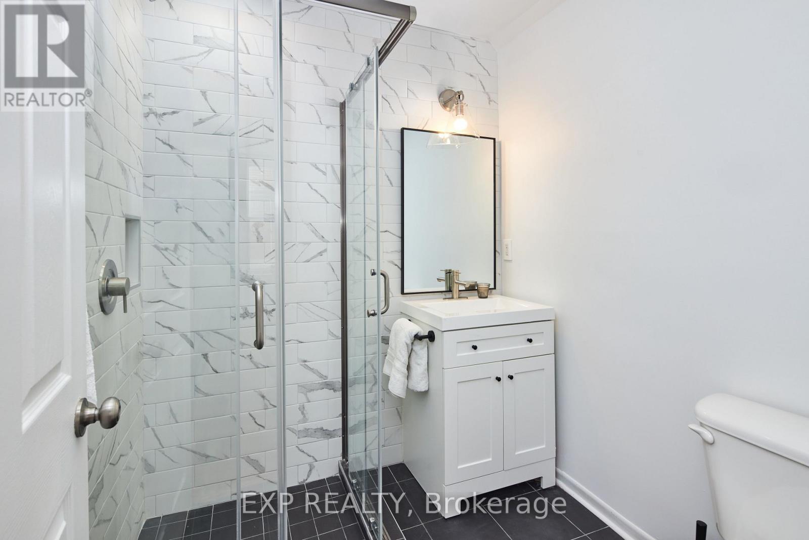 331 Catherine Street, Ottawa, Ontario  K1R 5T4 - Photo 6 - X13424920