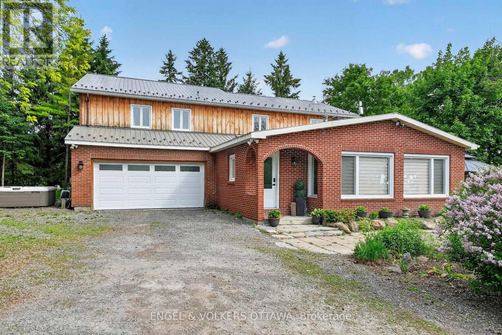 14120 COUNTY ROAD 13, North Stormont, Ontario
