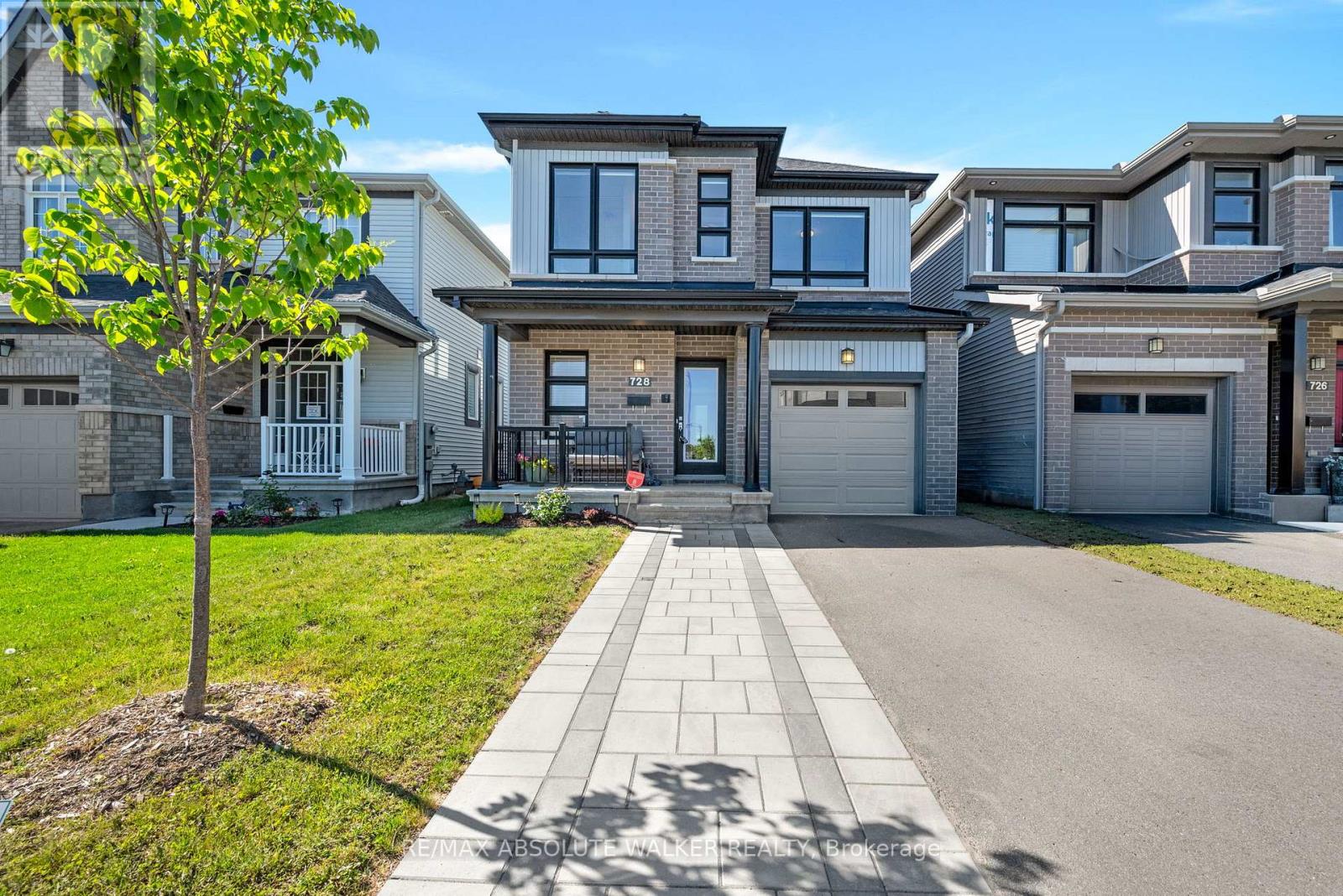 728 PERSEUS AVENUE, Ottawa, Ontario