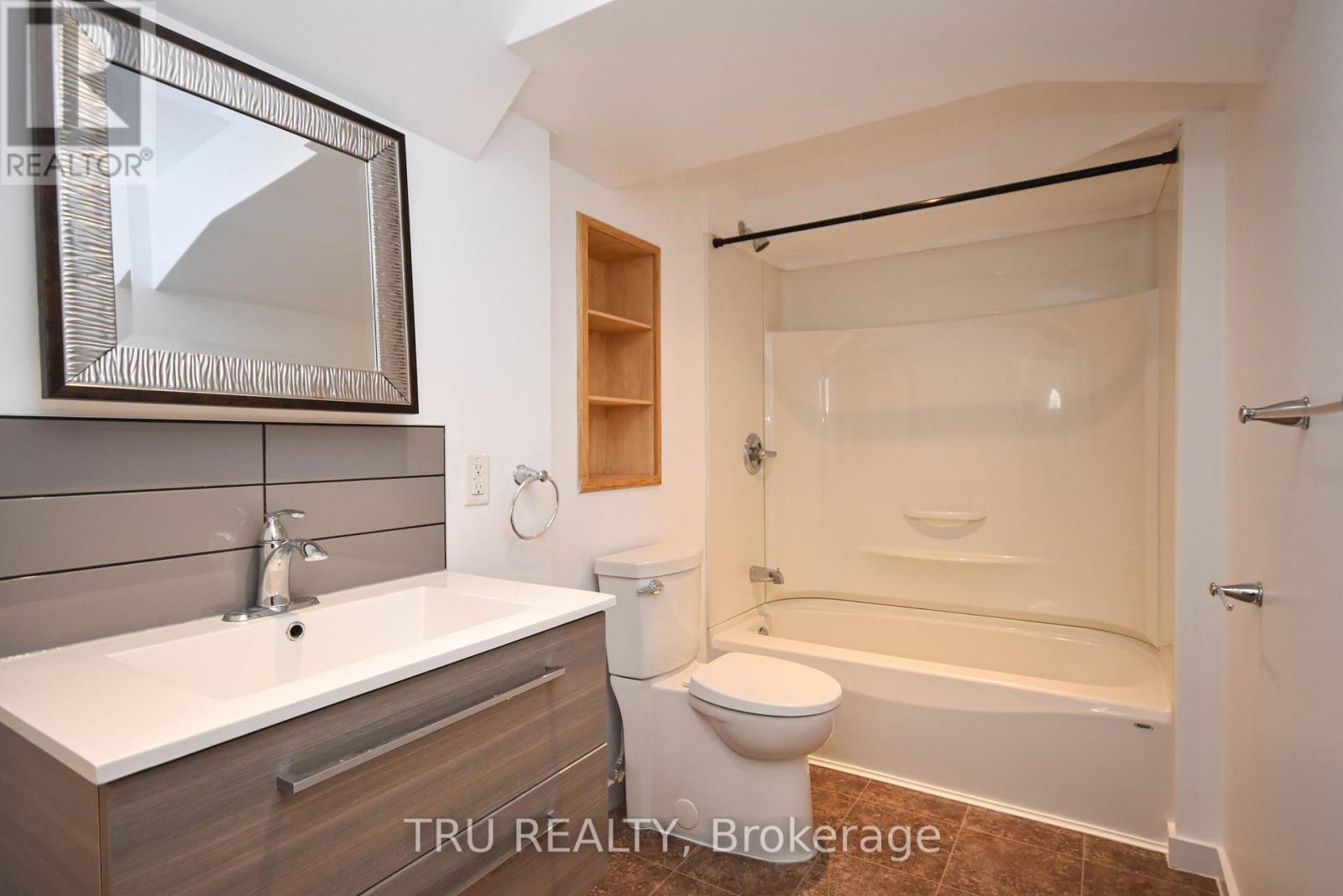 B - 1847 Walkley Road, Ottawa, Ontario  K1H 6X9 - Photo 17 - X13425536