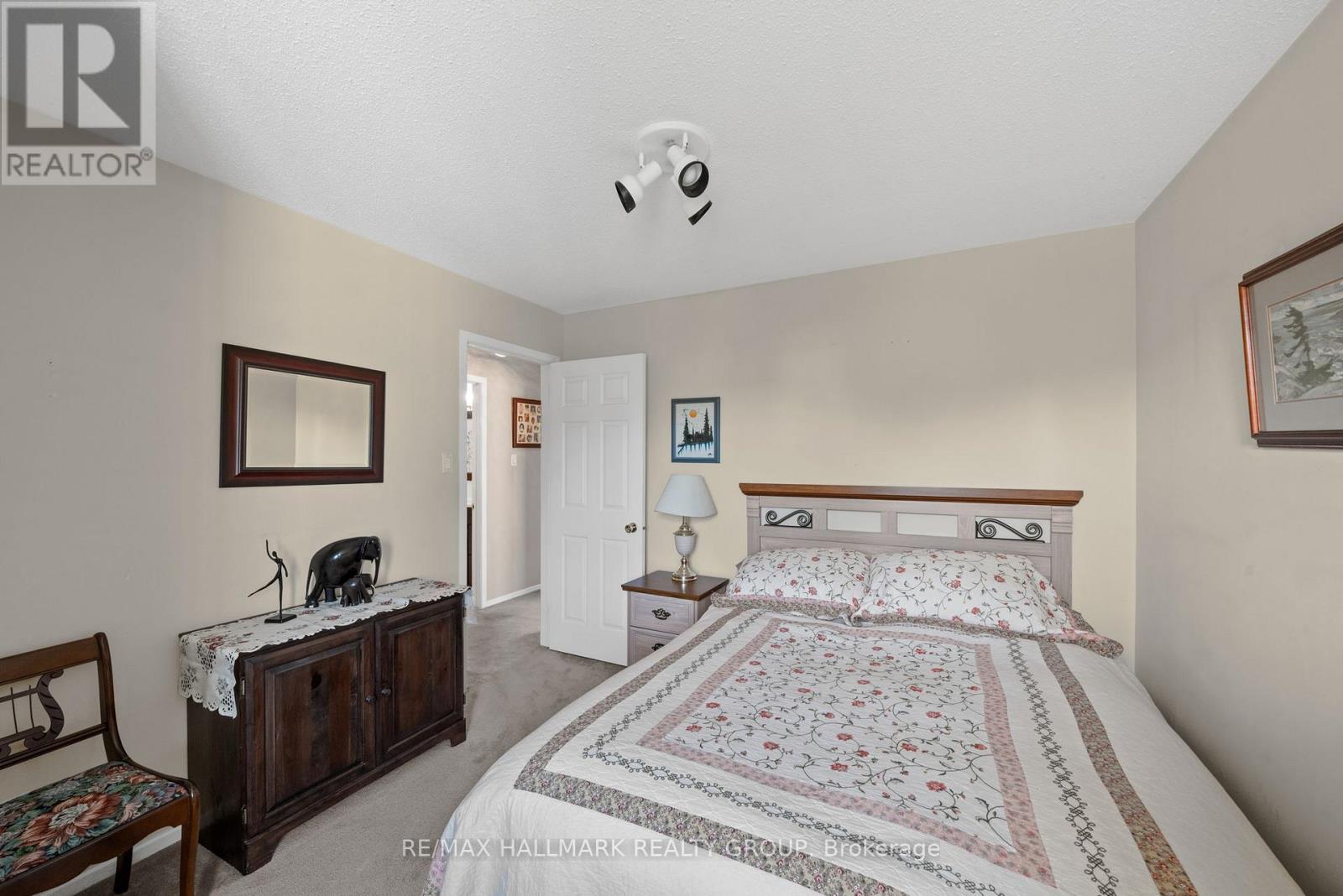1912 Des Epinettes Avenue, Ottawa, Ontario  K1C 6P5 - Photo 25 - X13425550