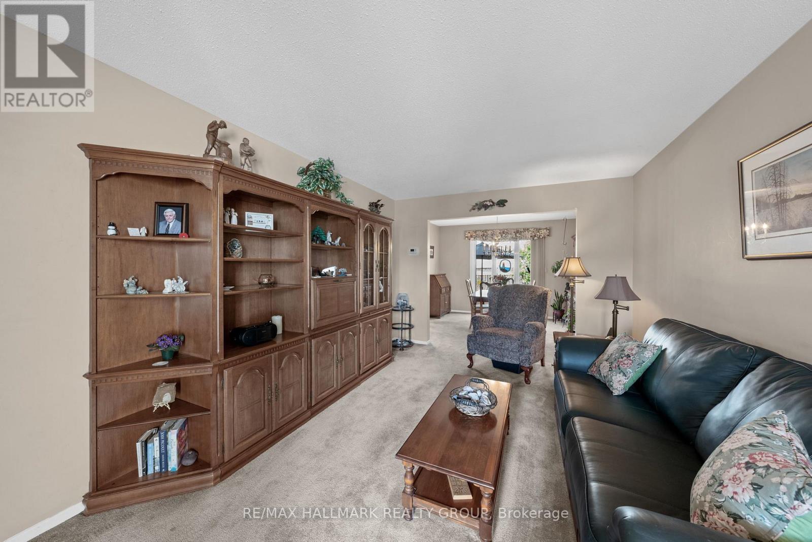 1912 Des Epinettes Avenue, Ottawa, Ontario  K1C 6P5 - Photo 5 - X13425550