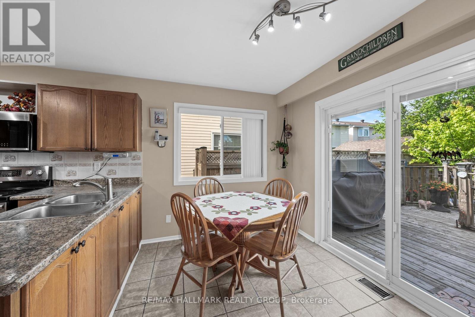 1912 Des Epinettes Avenue, Ottawa, Ontario  K1C 6P5 - Photo 8 - X13425550