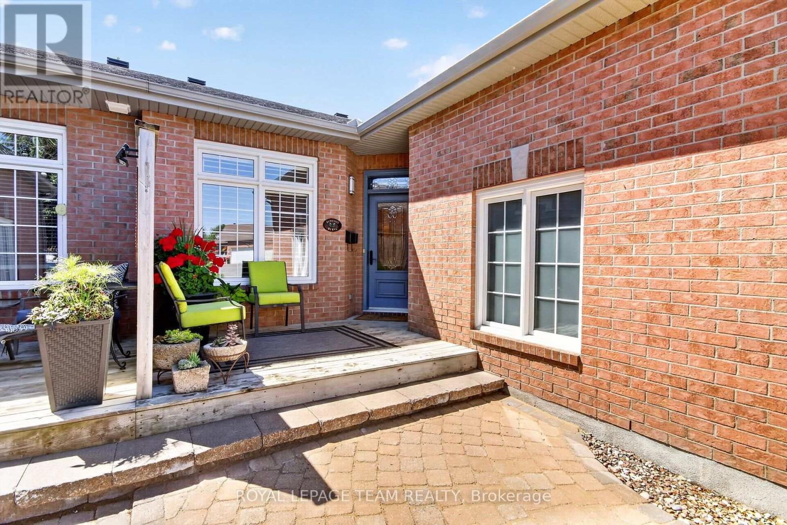 14 Samara Place, Ottawa, Ontario  K2S 2B2 - Photo 3 - X13425672