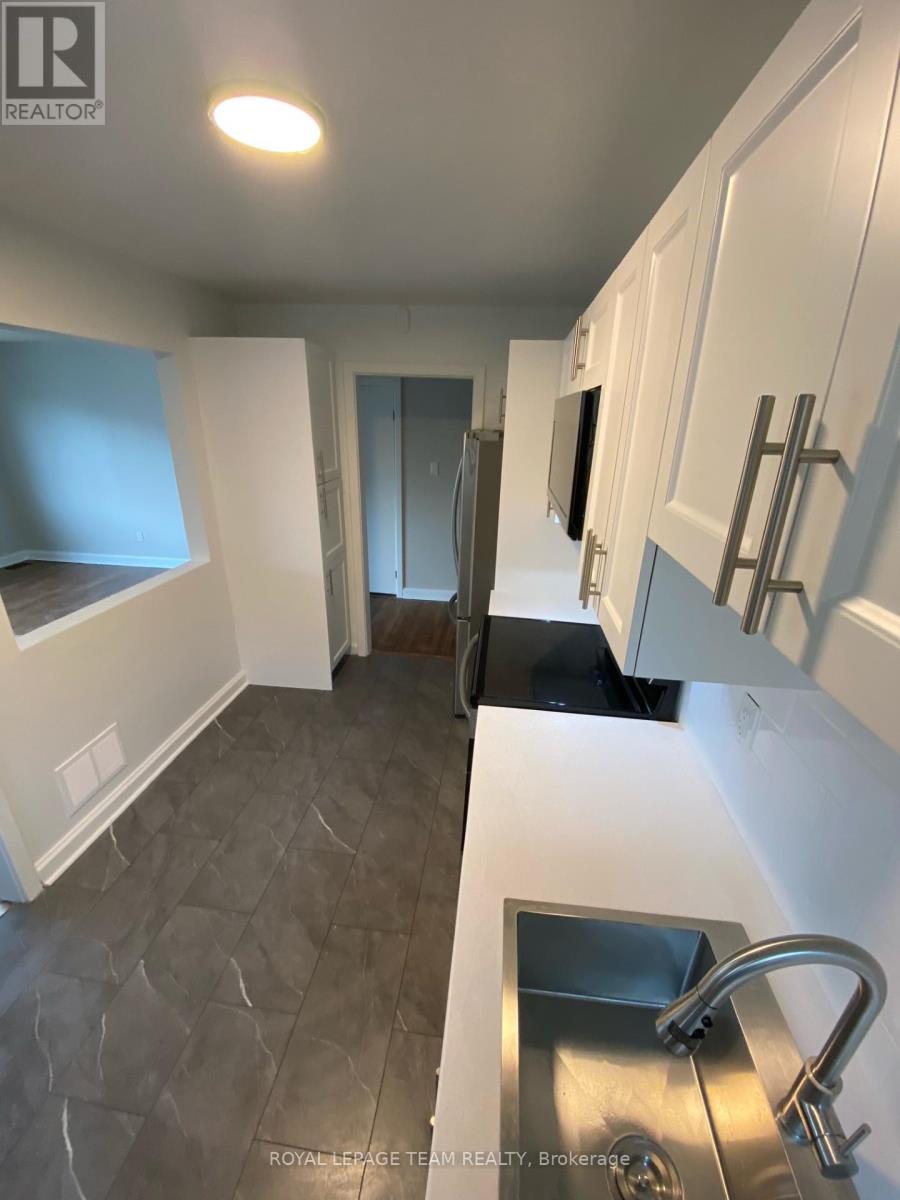 1 - 228 Woodroffe Avenue, Ottawa, Ontario  K2A 3V4 - Photo 9 - X13425848