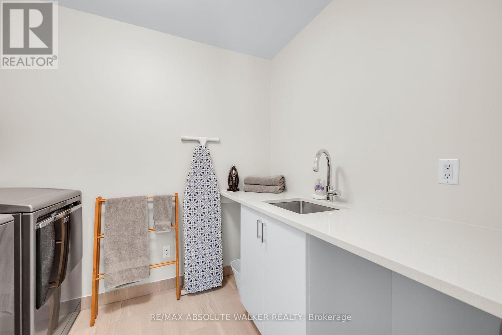 2381 Goldhawk Drive, Ottawa, Ontario  K2S 2X4 - Photo 30 - X13425940