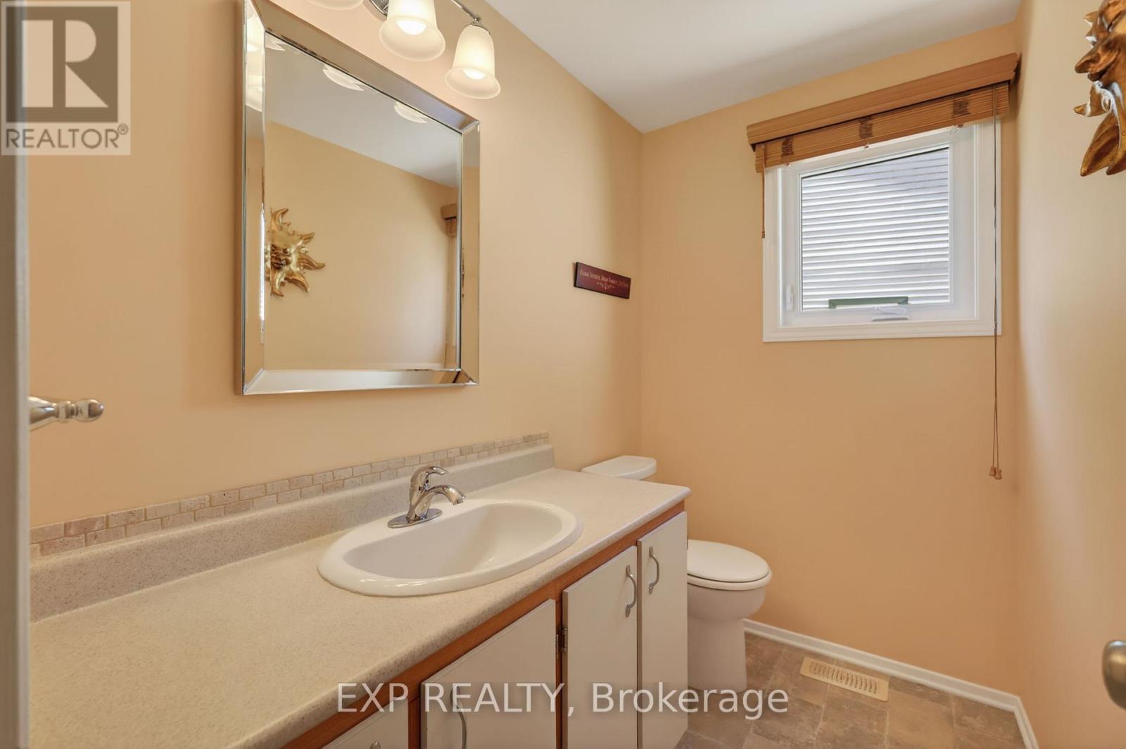 34 Four Seasons Drive, Ottawa, Ontario  K2E 7P8 - Photo 16 - X13426232