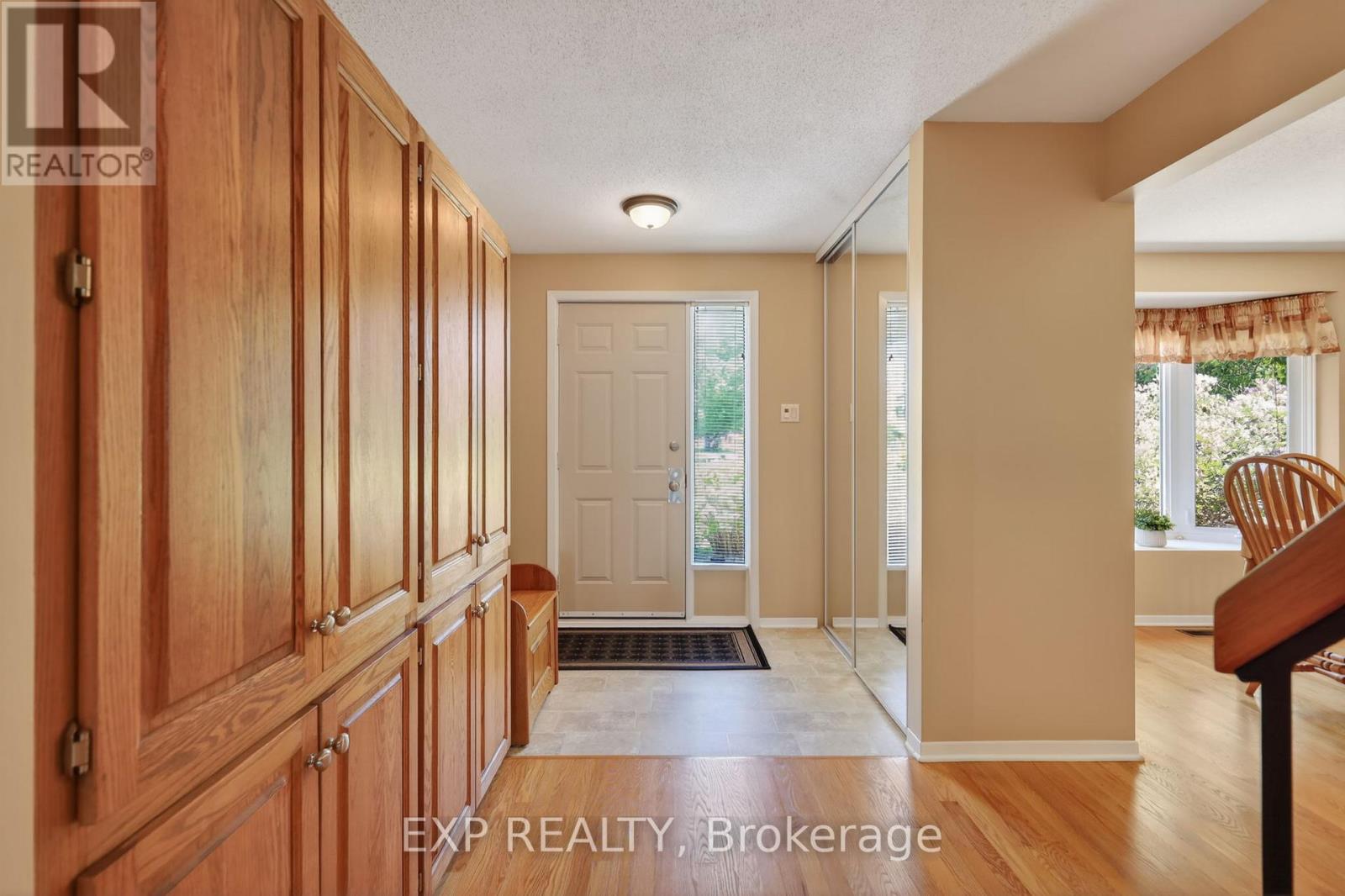 34 Four Seasons Drive, Ottawa, Ontario  K2E 7P8 - Photo 4 - X13426232
