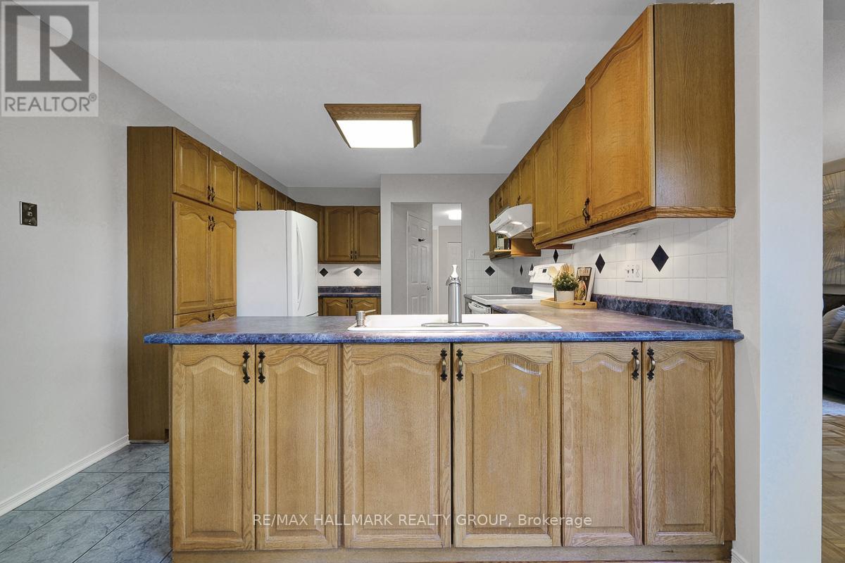 126 Dossetter Way, Ottawa, Ontario  K1G 4S5 - Photo 12 - X13426272