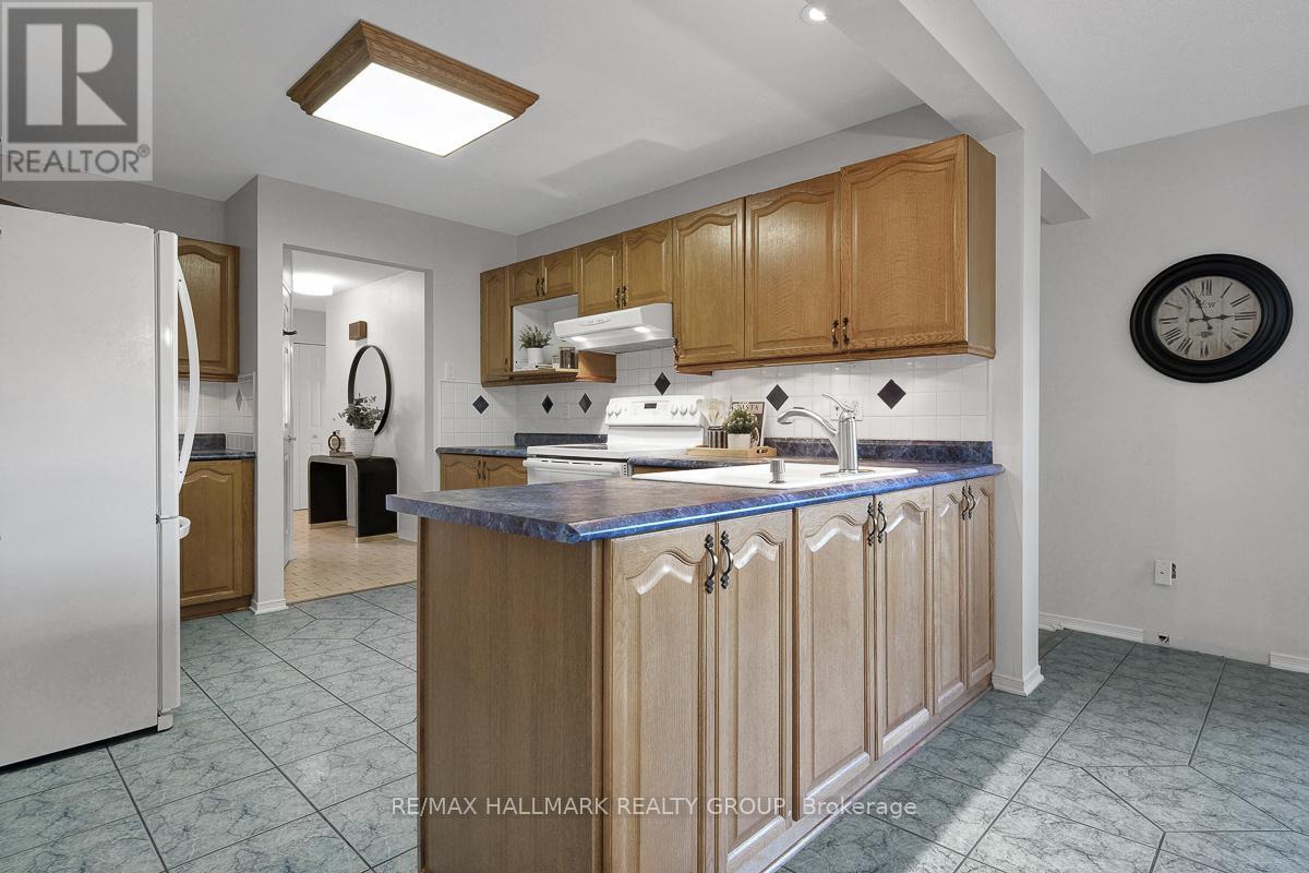 126 Dossetter Way, Ottawa, Ontario  K1G 4S5 - Photo 13 - X13426272