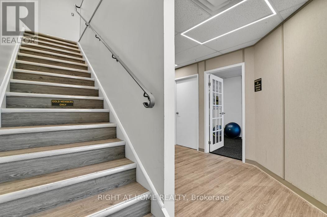 2 - 860 Taylor Creek Drive, Ottawa, Ontario  K1C 1T1 - Photo 10 - X13426328
