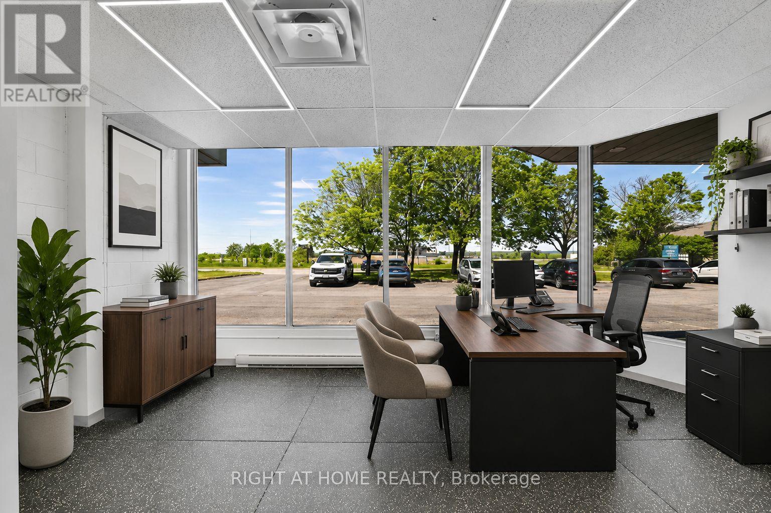 2 - 860 Taylor Creek Drive, Ottawa, Ontario  K1C 1T1 - Photo 7 - X13426328