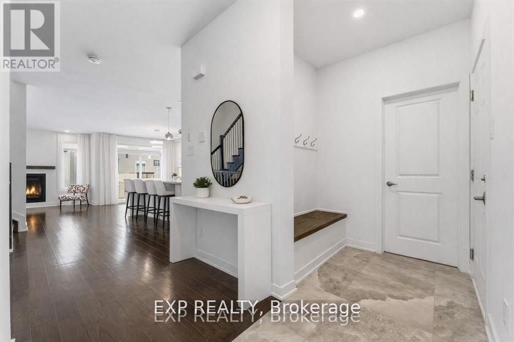 911 Duxbury Lane, Ottawa, Ontario  K4M 0M2 - Photo 2 - X13426824