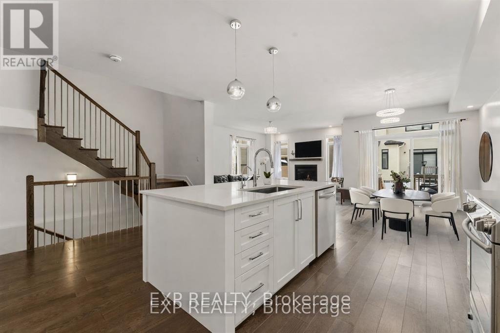 911 Duxbury Lane, Ottawa, Ontario  K4M 0M2 - Photo 3 - X13426824