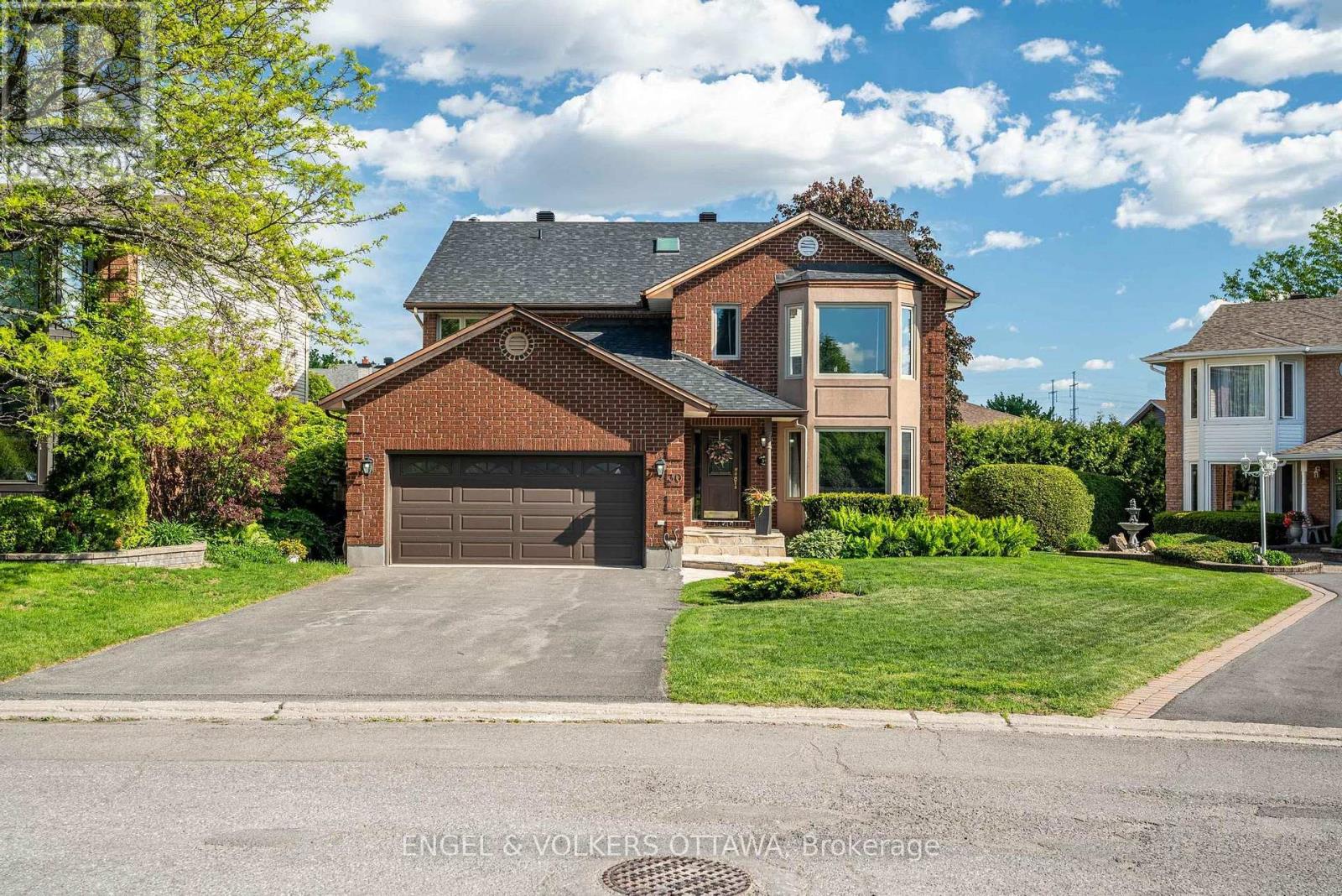 30 Huntings End Avenue, Ottawa, Ontario  K2M 1R3 - Photo 1 - X13426850