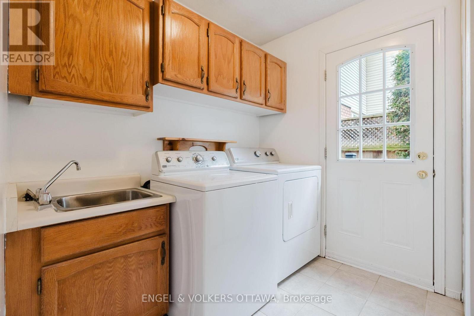 30 Huntings End Avenue, Ottawa, Ontario  K2M 1R3 - Photo 17 - X13426850