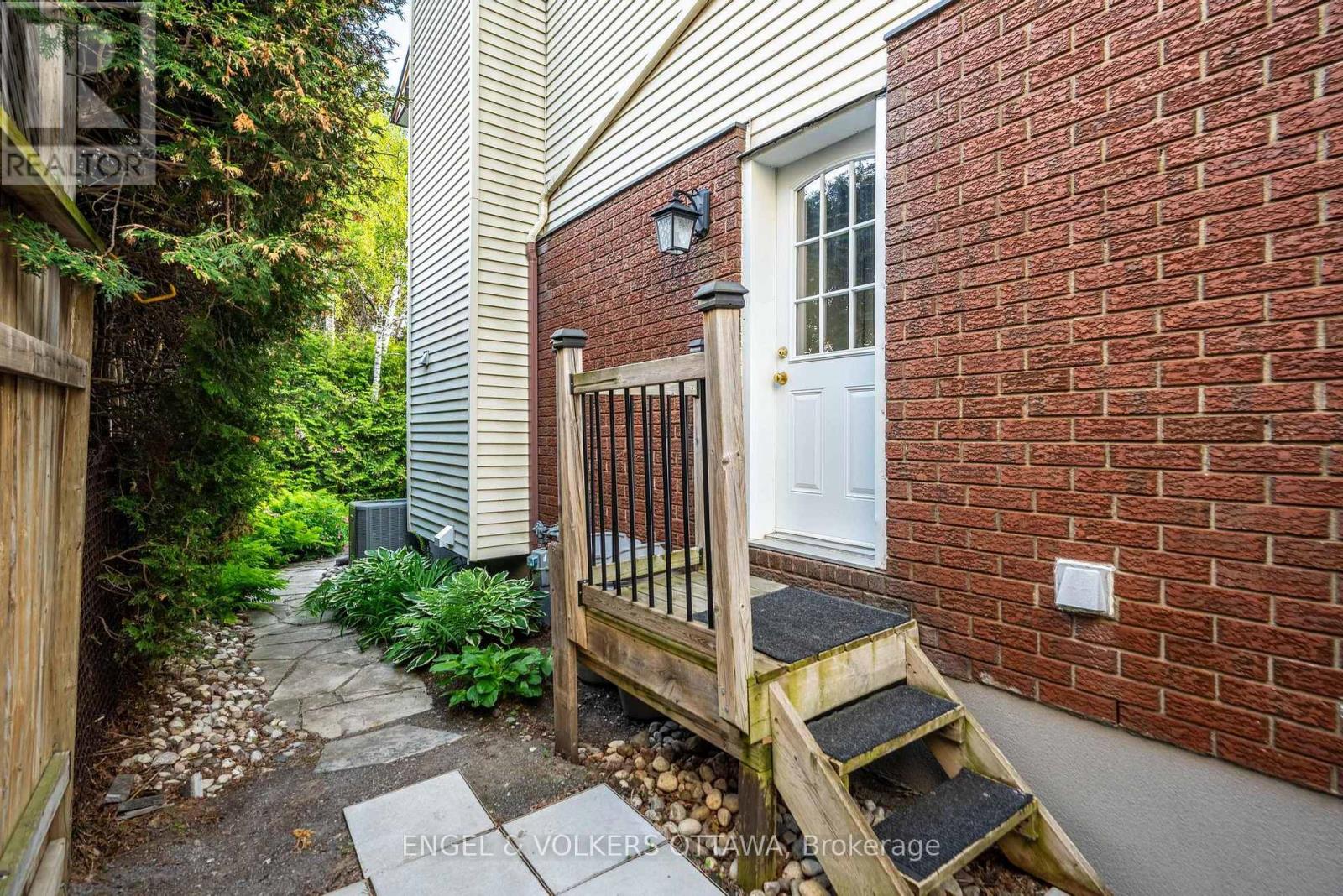 30 Huntings End Avenue, Ottawa, Ontario  K2M 1R3 - Photo 47 - X13426850