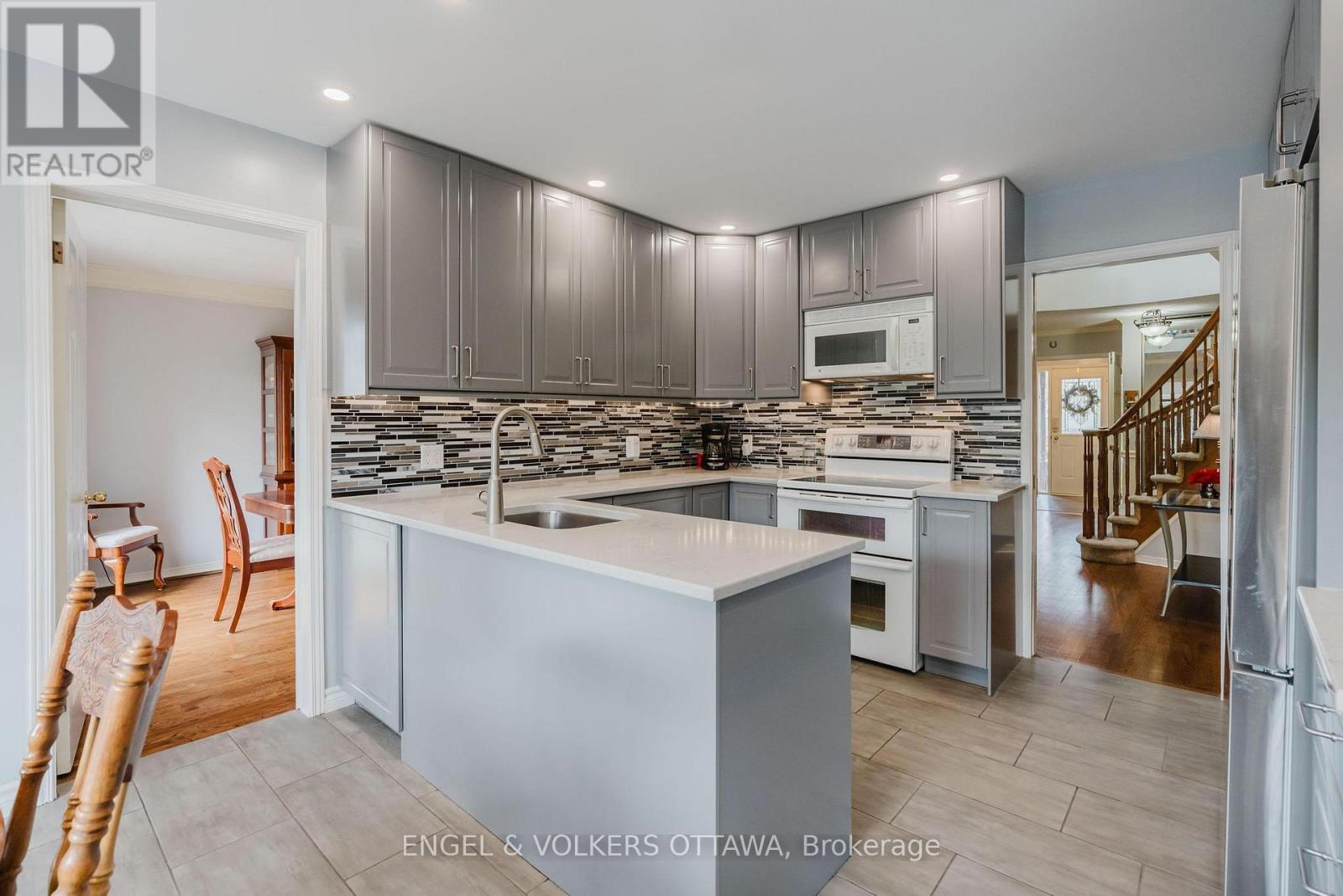 30 Huntings End Avenue, Ottawa, Ontario  K2M 1R3 - Photo 9 - X13426850