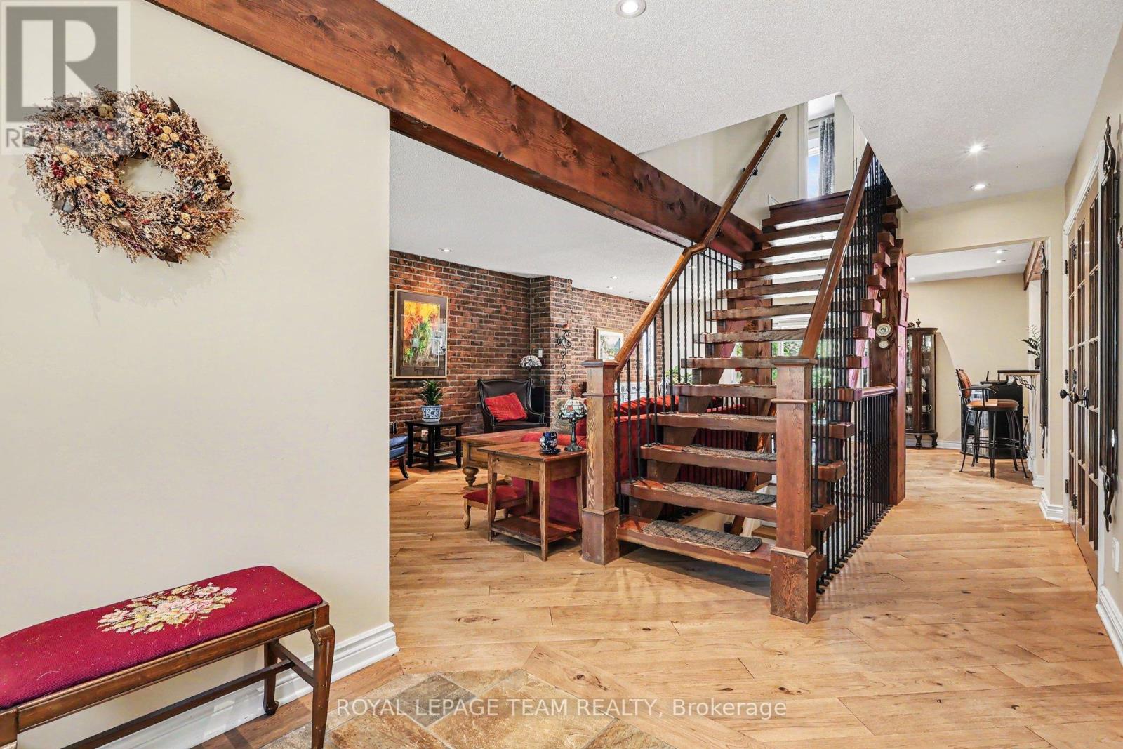 70 Condor Drive, Ottawa, Ontario  K1V 9C2 - Photo 6 - X13426904