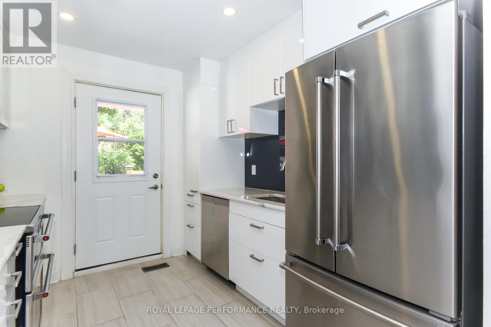 839 Nicholson Avenue, Ottawa, Ontario  K1V 6N4 - Photo 15 - X13426946