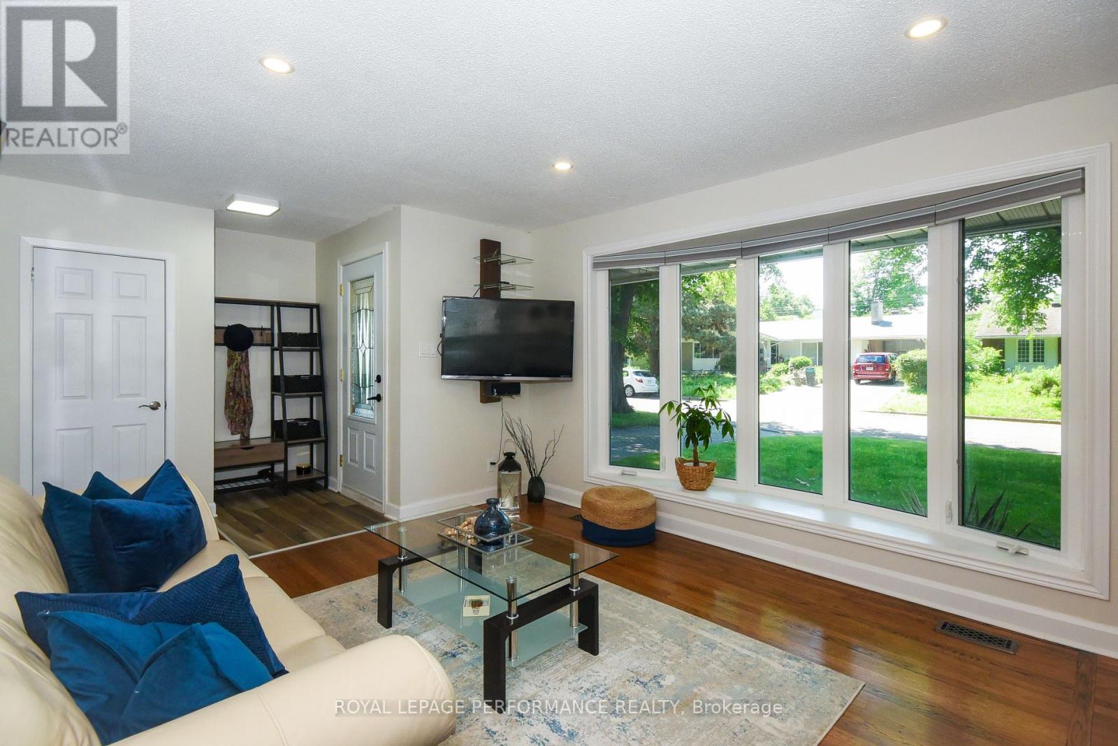 839 Nicholson Avenue, Ottawa, Ontario  K1V 6N4 - Photo 5 - X13426946