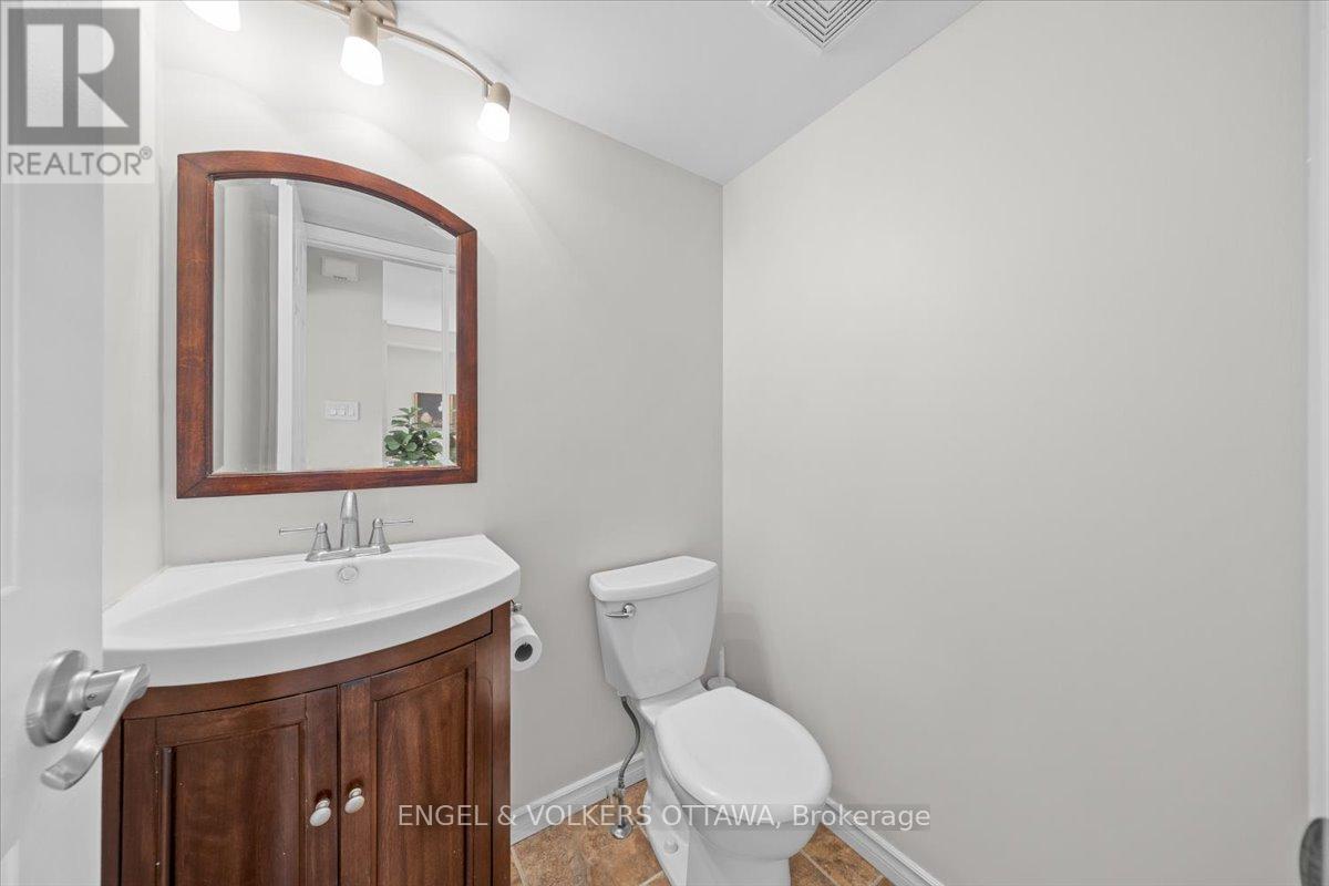 4 - 72 Greenfield Avenue, Ottawa, Ontario  K1S 0X7 - Photo 14 - X13426992