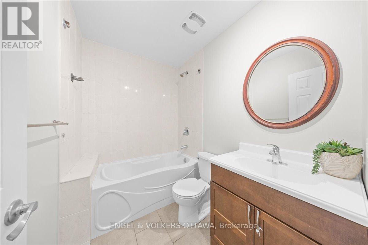 4 - 72 Greenfield Avenue, Ottawa, Ontario  K1S 0X7 - Photo 40 - X13426992