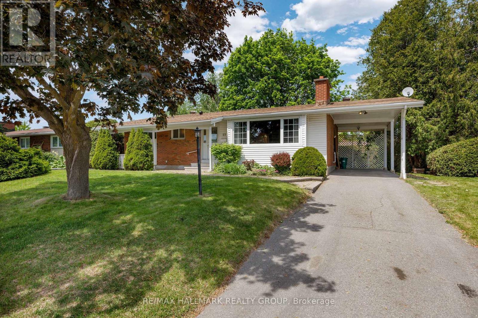 53 FARLANE BOULEVARD, Ottawa, Ontario