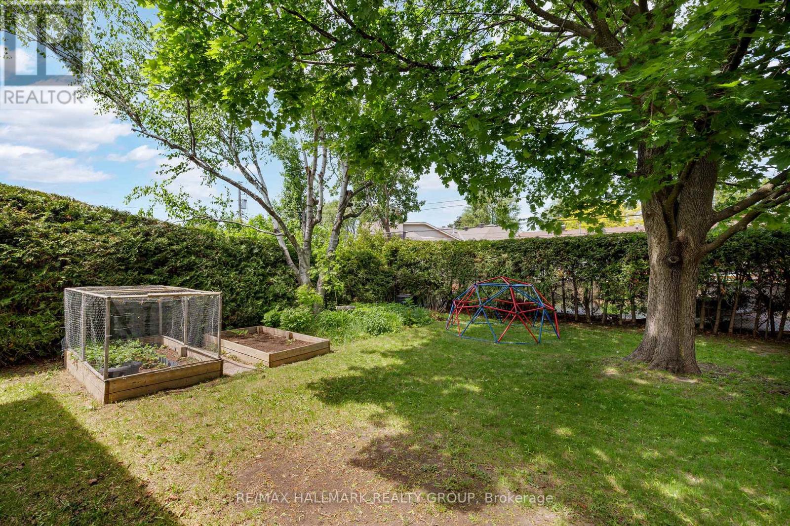 53 Farlane Boulevard, Ottawa, Ontario  K2E 5H3 - Photo 49 - X13427070