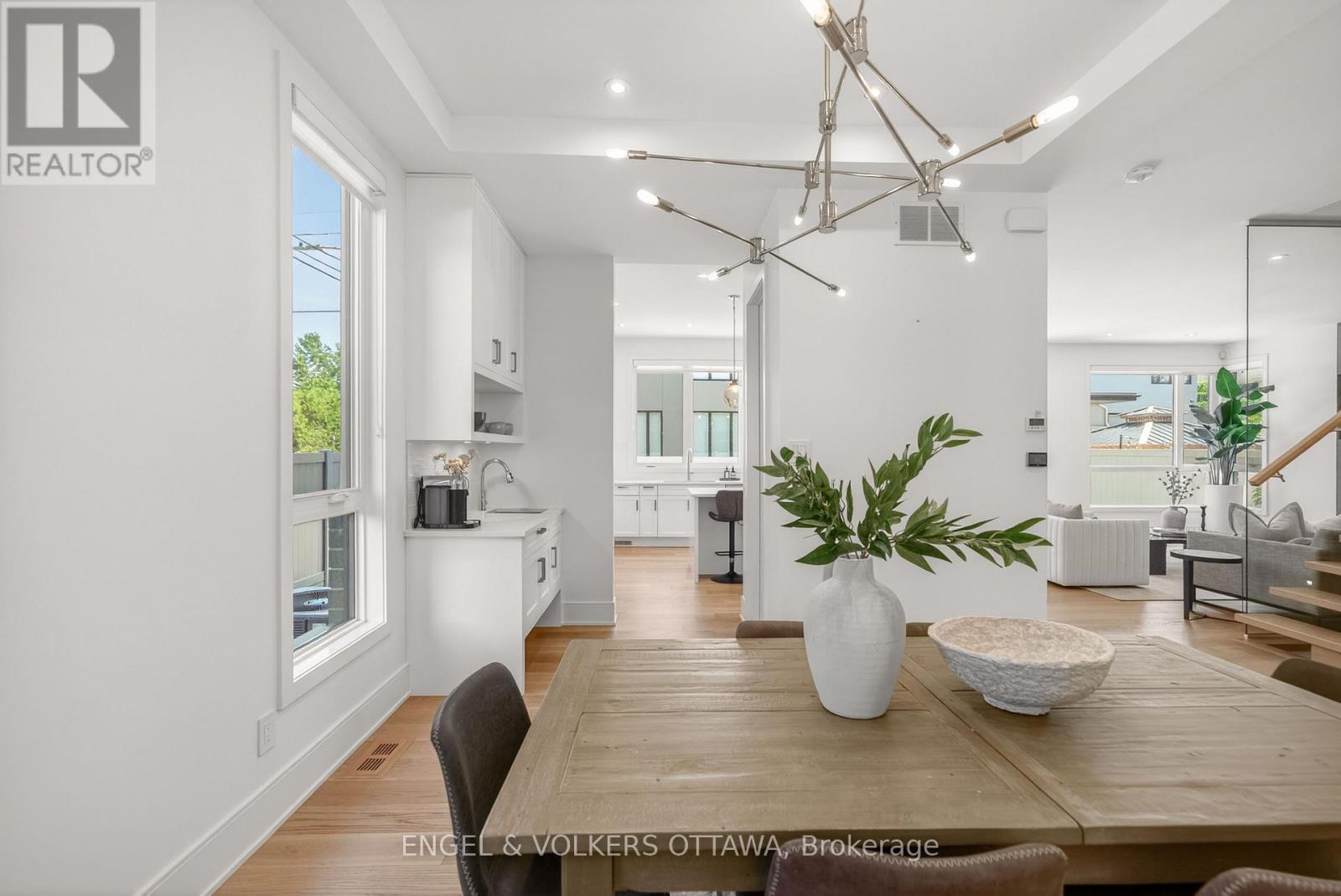 102 Granton Avenue, Ottawa, Ontario  K2G 1X5 - Photo 11 - X13427074