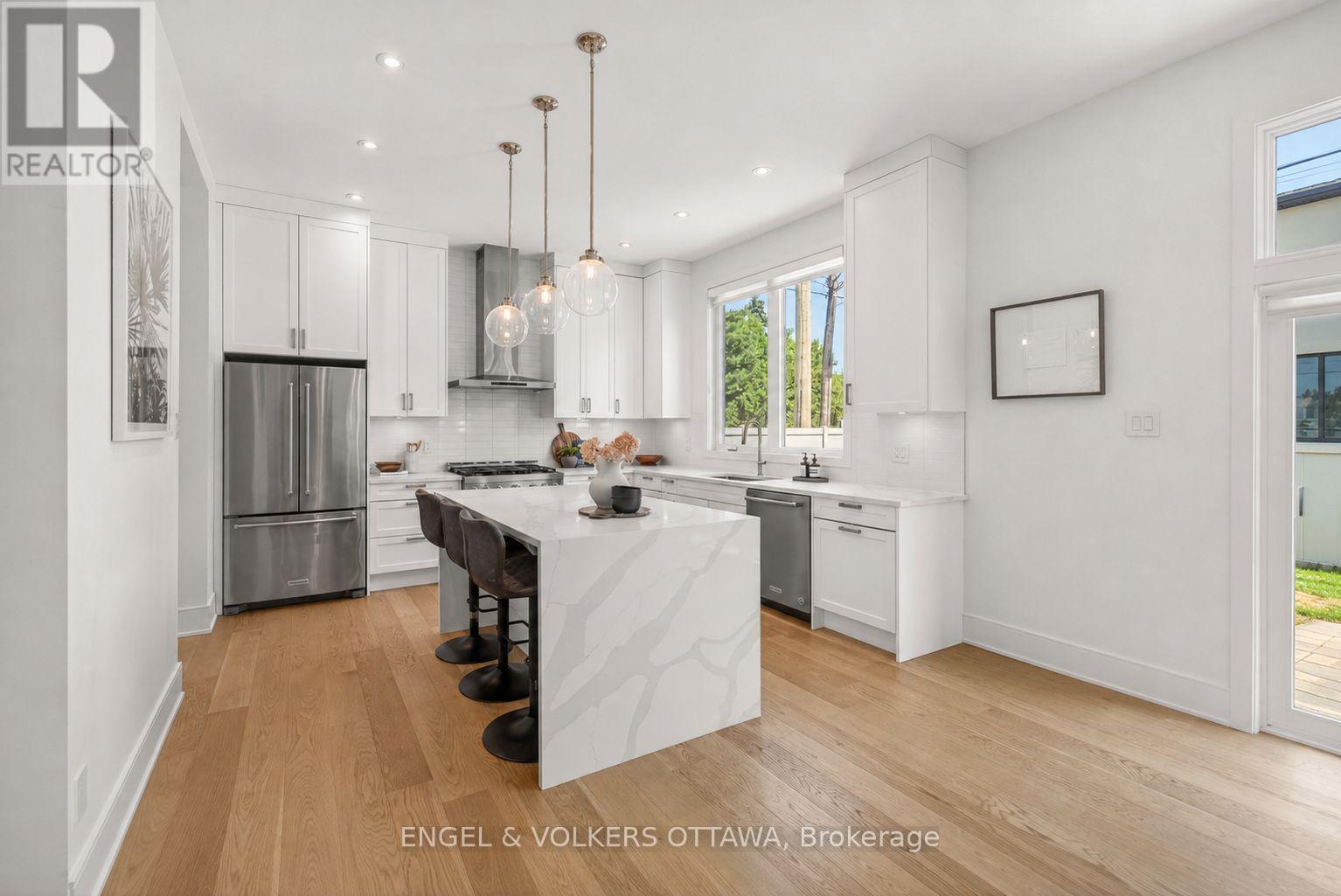 102 Granton Avenue, Ottawa, Ontario  K2G 1X5 - Photo 15 - X13427074
