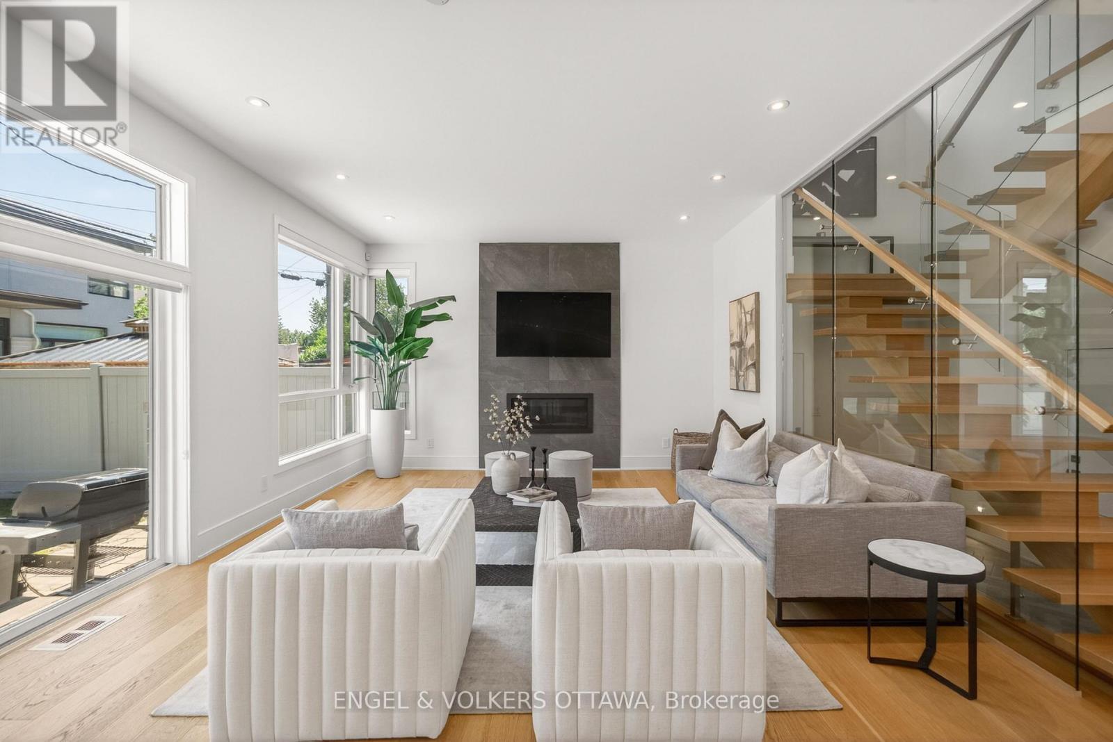 102 Granton Avenue, Ottawa, Ontario  K2G 1X5 - Photo 16 - X13427074