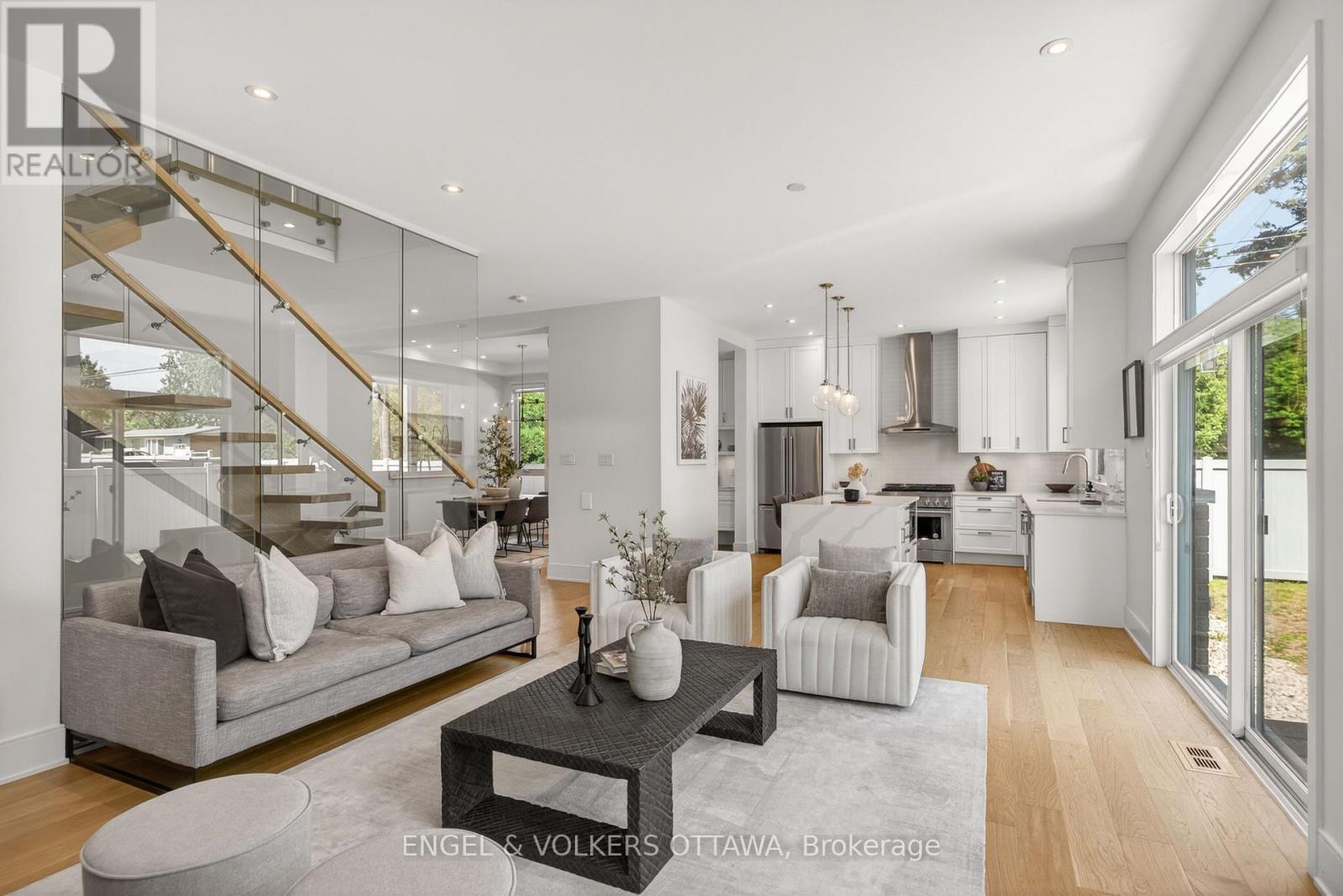 102 Granton Avenue, Ottawa, Ontario  K2G 1X5 - Photo 18 - X13427074