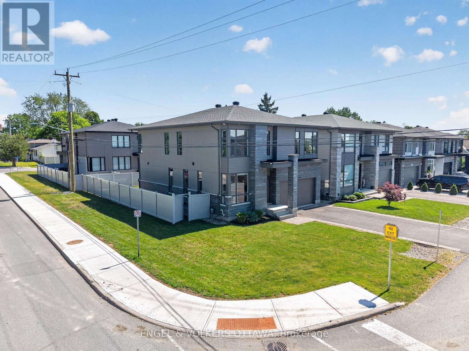 102 Granton Avenue, Ottawa, Ontario  K2G 1X5 - Photo 3 - X13427074