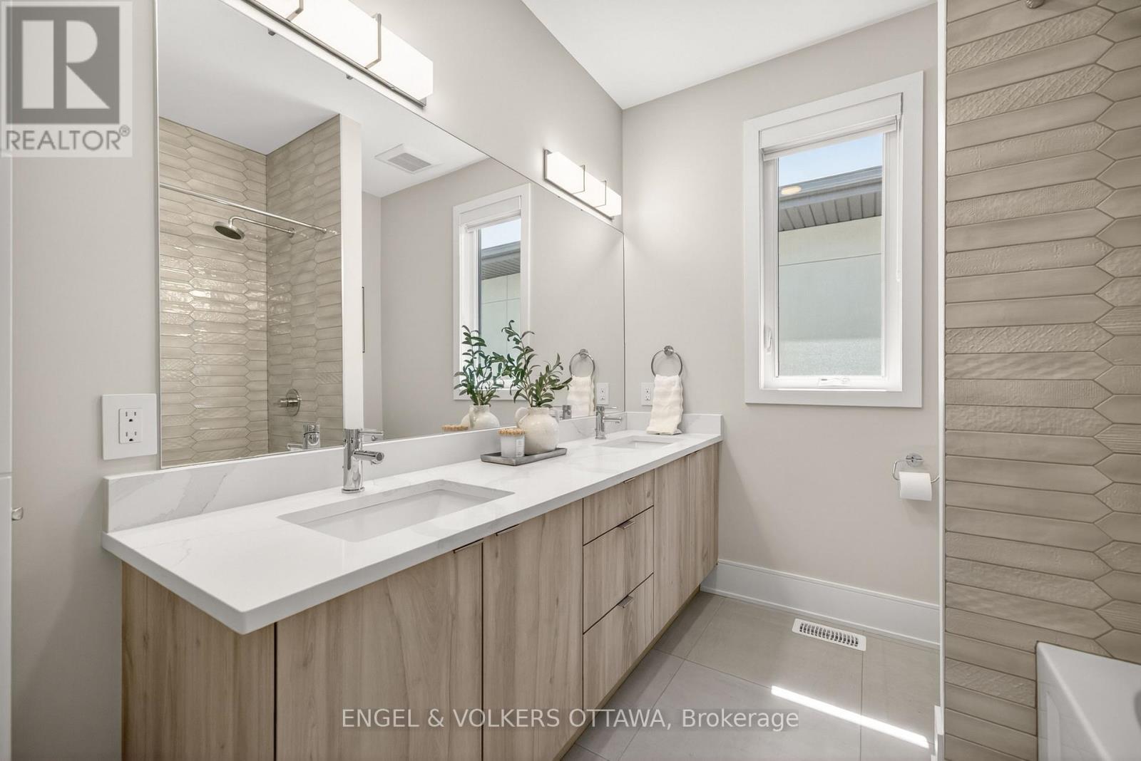 102 Granton Avenue, Ottawa, Ontario  K2G 1X5 - Photo 33 - X13427074