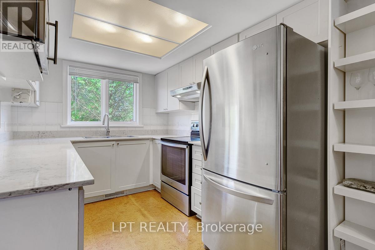 72 Westpointe Crescent, Ottawa, Ontario  K2G 5Y9 - Photo 15 - X13427300