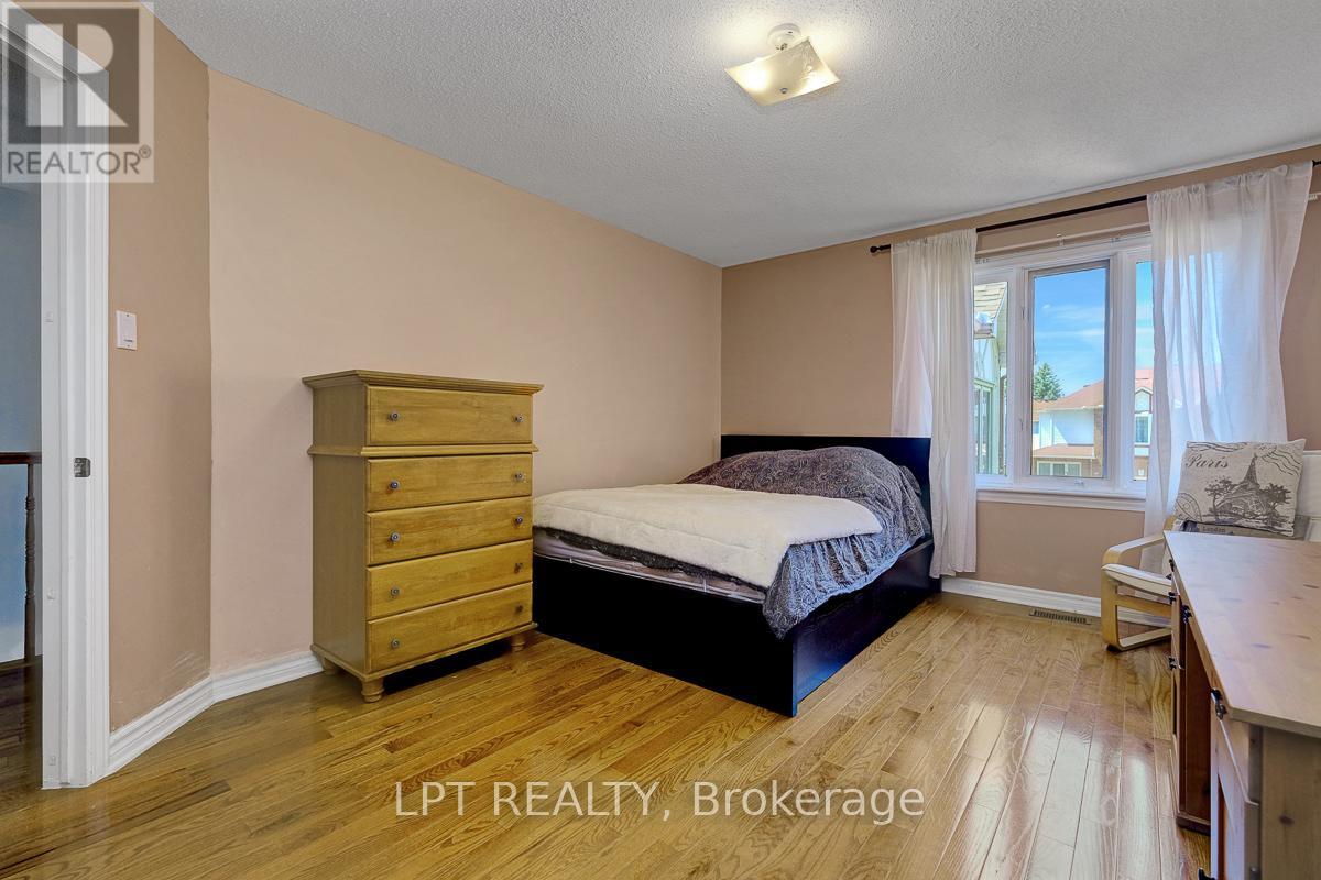 72 Westpointe Crescent, Ottawa, Ontario  K2G 5Y9 - Photo 31 - X13427300