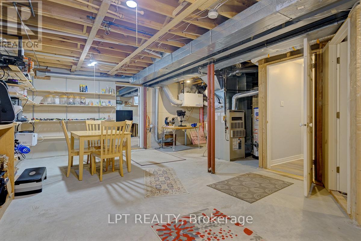 72 Westpointe Crescent, Ottawa, Ontario  K2G 5Y9 - Photo 37 - X13427300