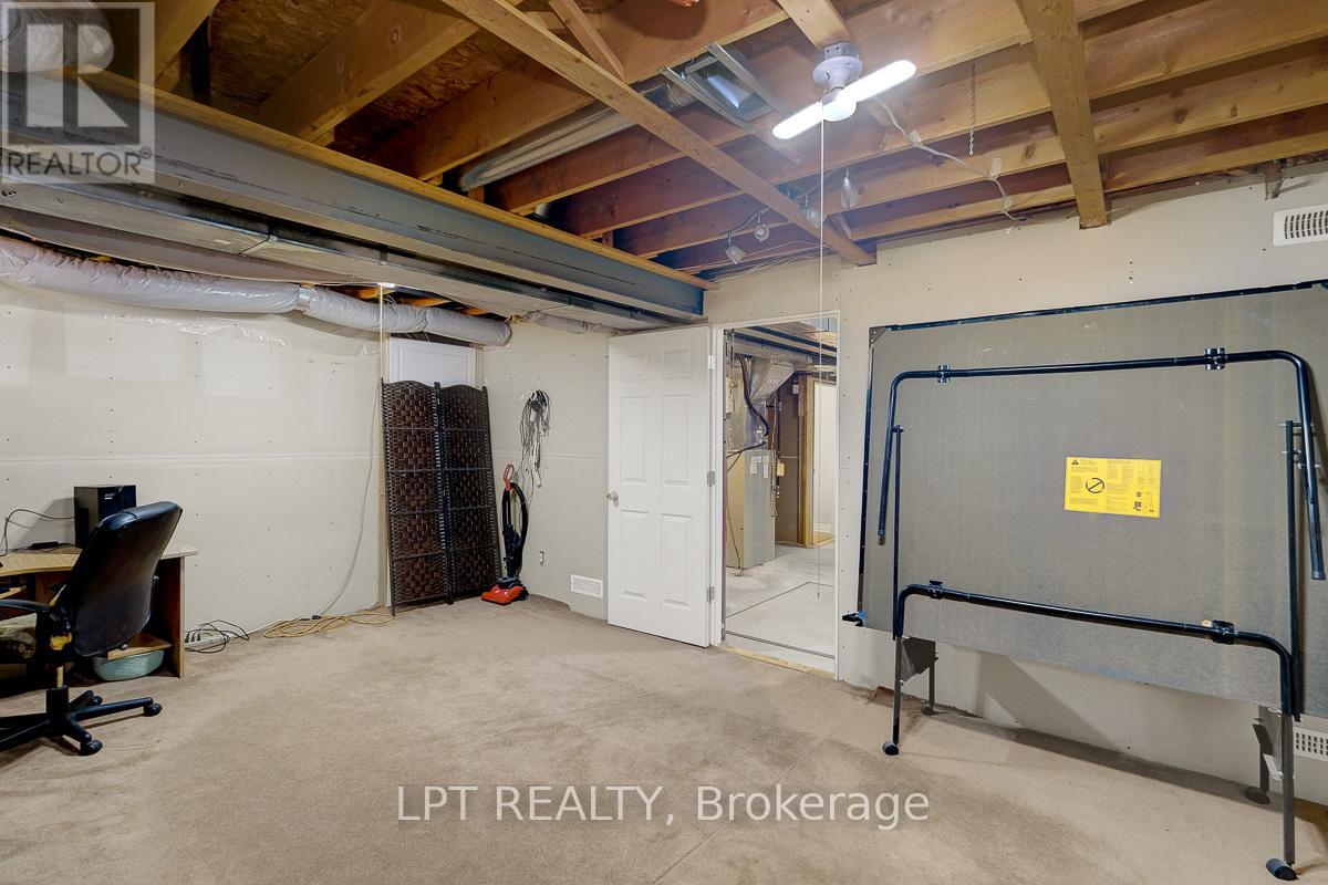 72 Westpointe Crescent, Ottawa, Ontario  K2G 5Y9 - Photo 40 - X13427300