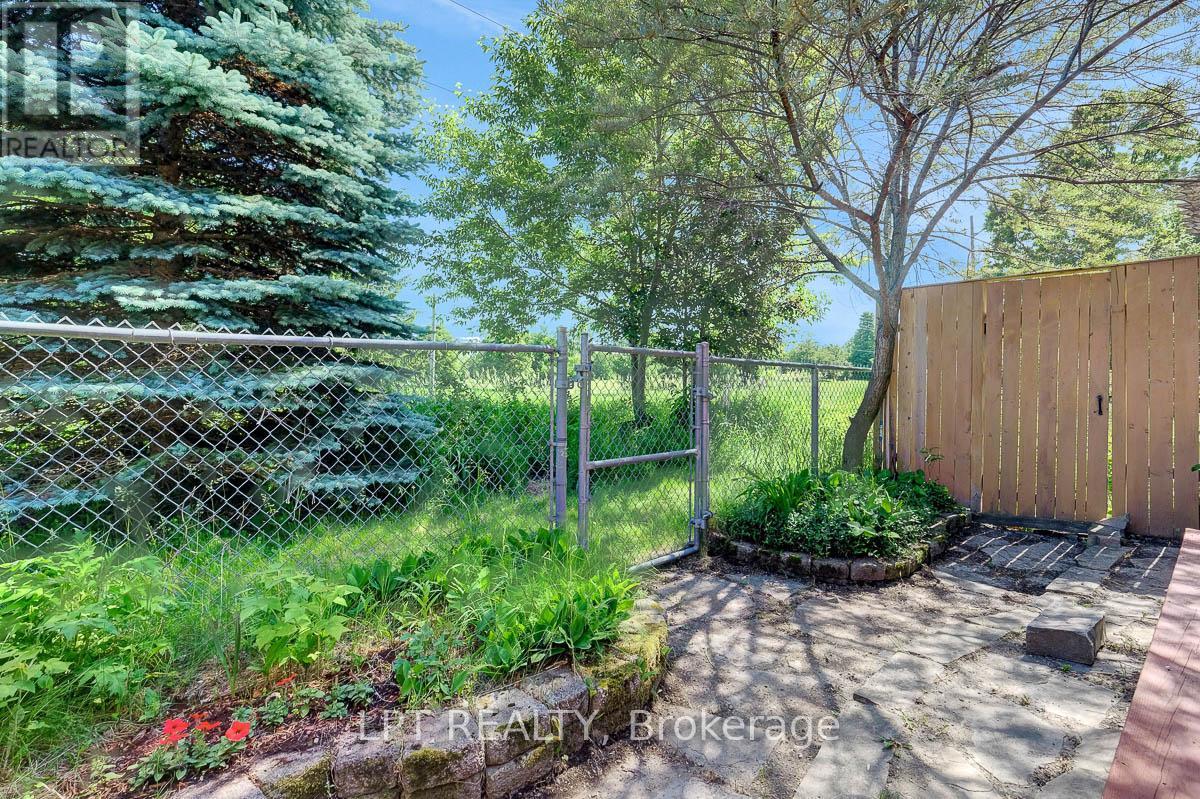 72 Westpointe Crescent, Ottawa, Ontario  K2G 5Y9 - Photo 46 - X13427300