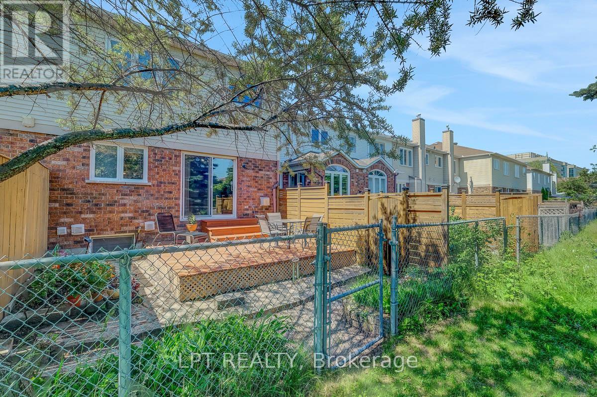 72 Westpointe Crescent, Ottawa, Ontario  K2G 5Y9 - Photo 48 - X13427300