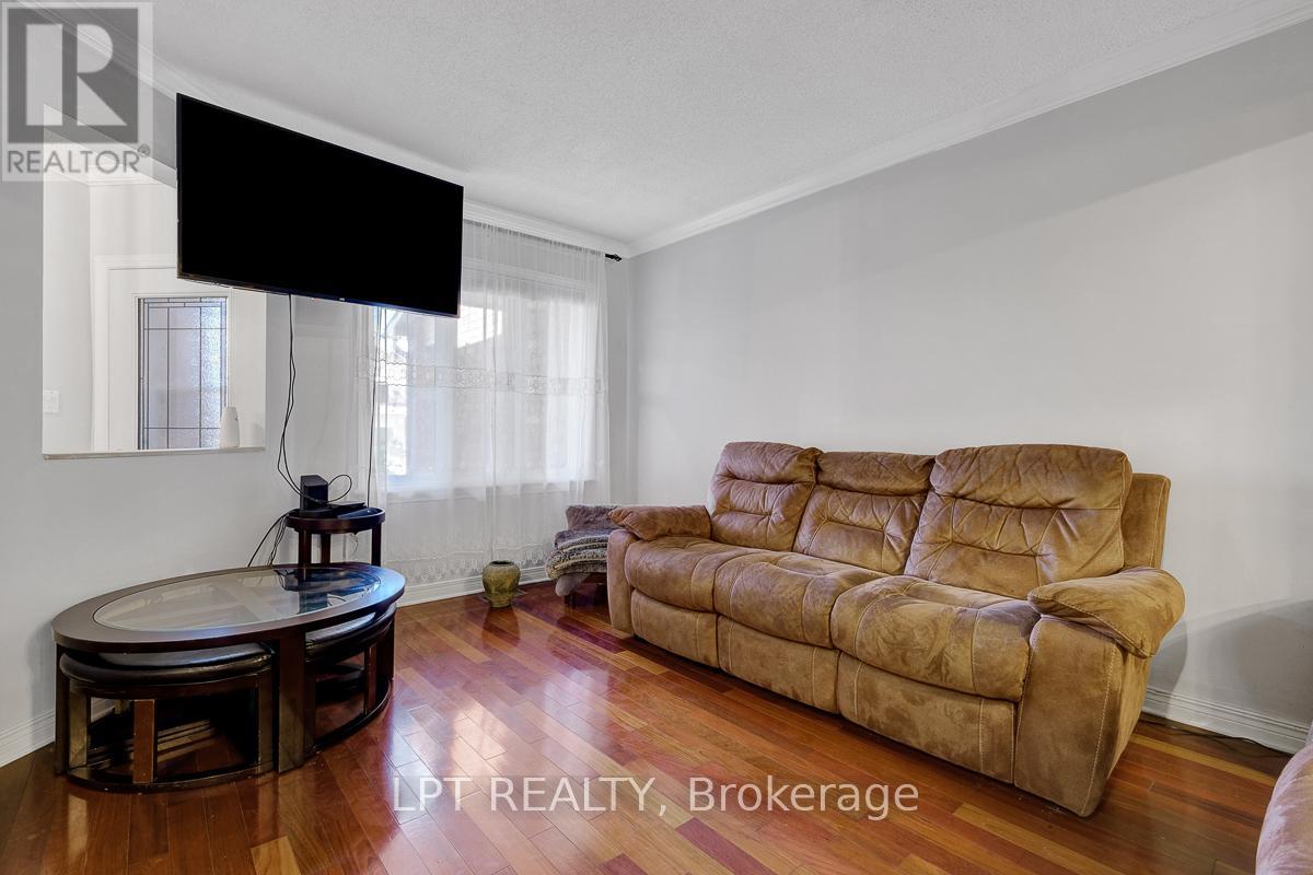 72 Westpointe Crescent, Ottawa, Ontario  K2G 5Y9 - Photo 7 - X13427300