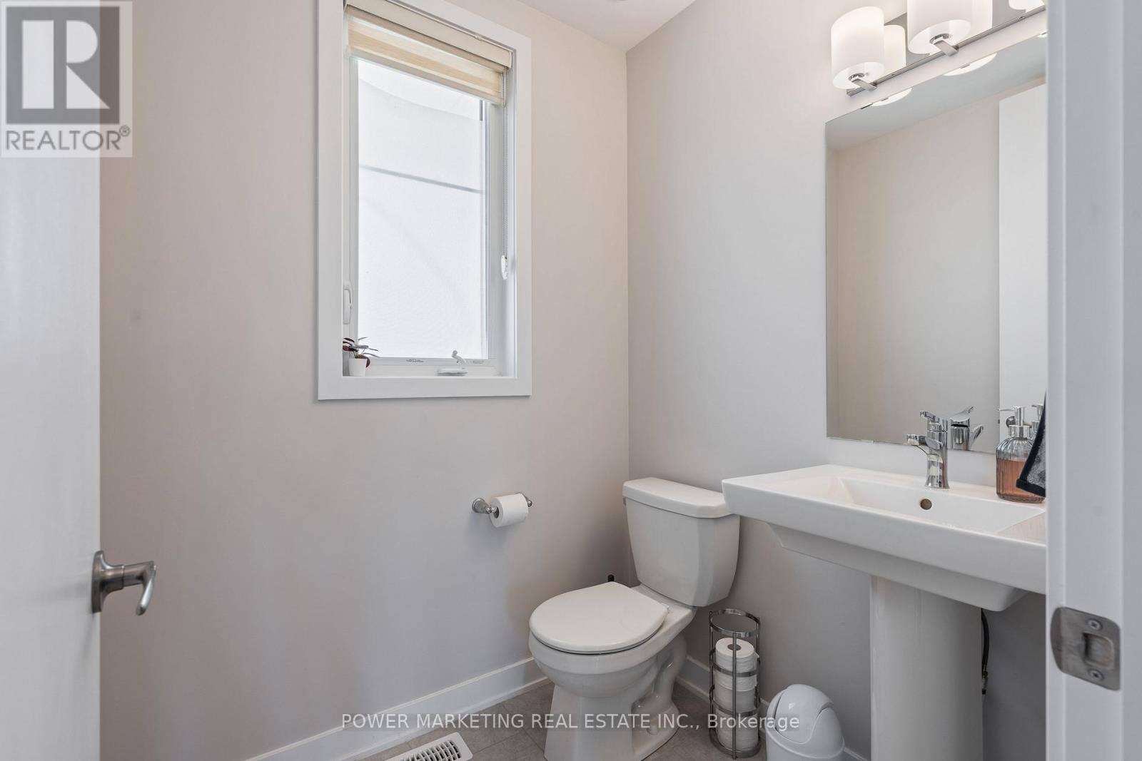 129 Hackamore Crescent, Ottawa, Ontario  K0A 2Z0 - Photo 5 - X13427326